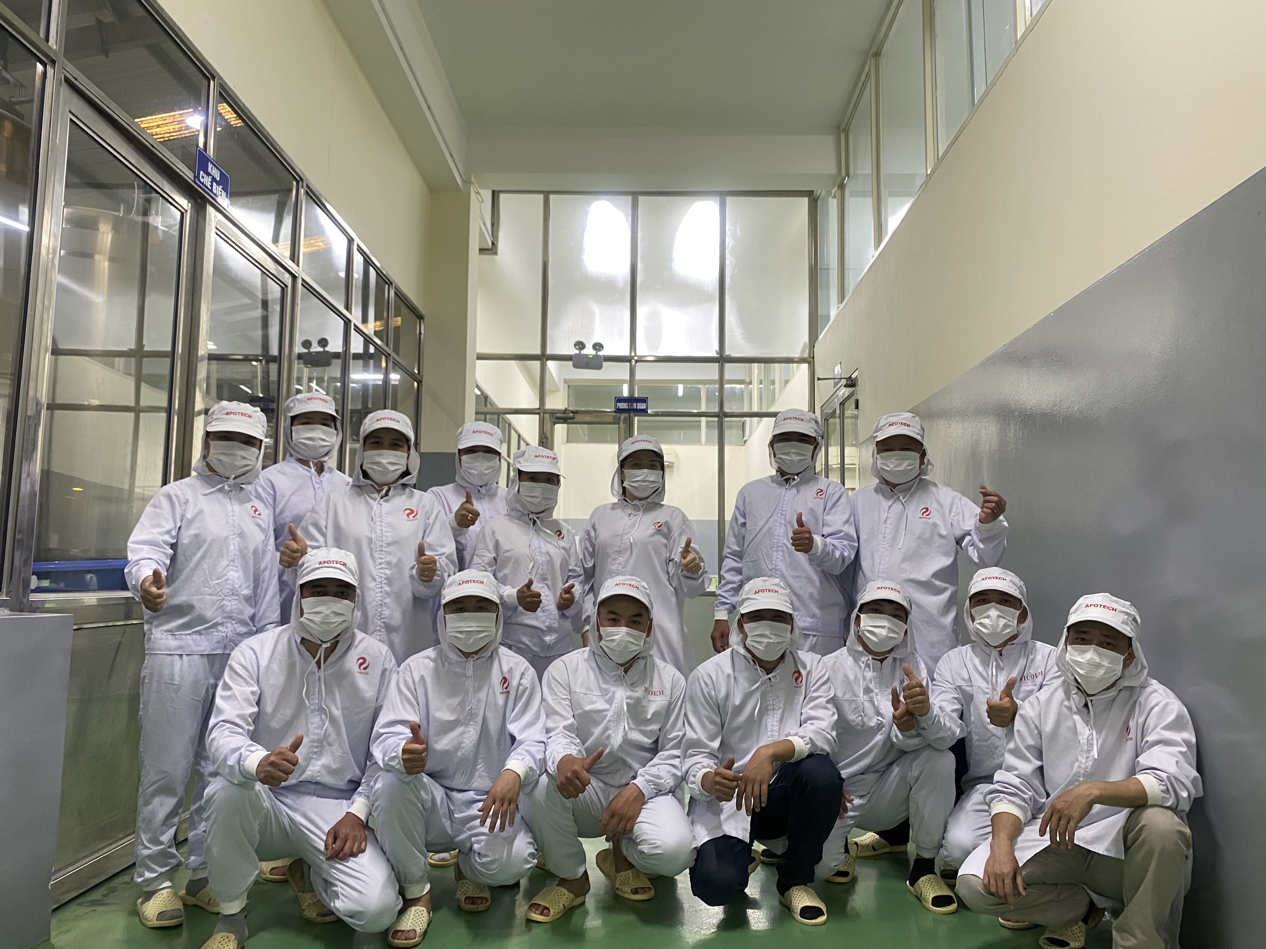 nhom-2.jpg